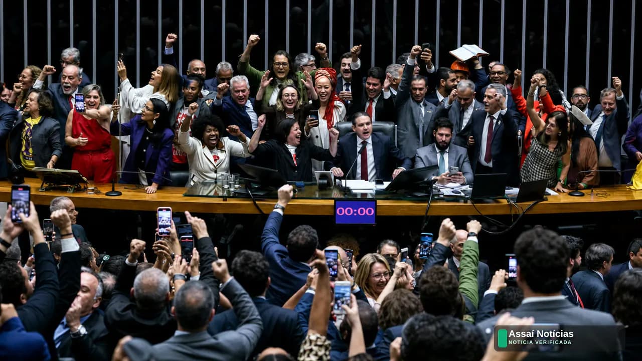 Debate na Câmara dos Deputados sobre jornada de trabalho e escala 6x1